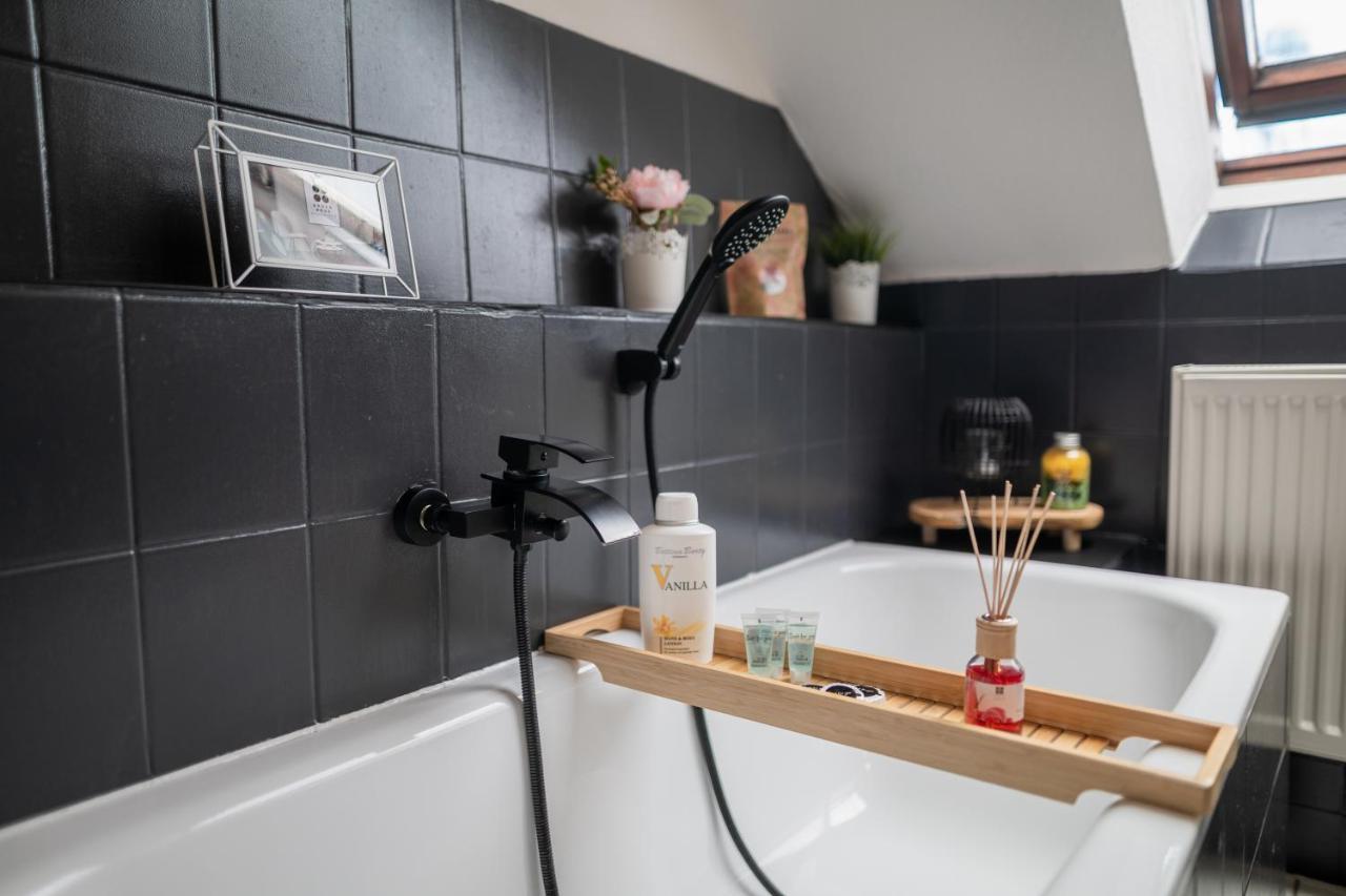Style Apartment I Klimaanlage I Wlan I Kueche I Smart-Tv Magdeburg Luaran gambar